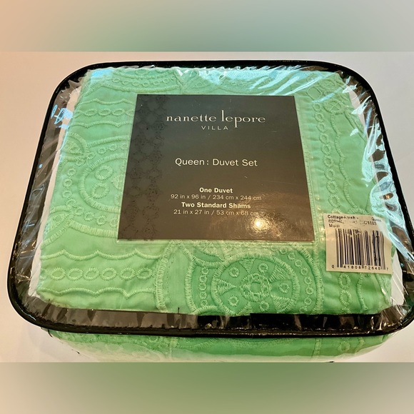 Cottage Fresh Queen Duvet Set by Nanette Lepore - new in original packaging - Picture 7 of 9